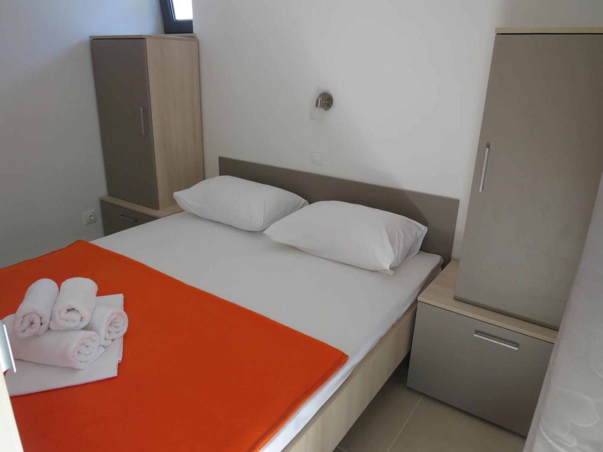Camping Mia Bungalow & Mobile Home Биоград на Мору Екстериор снимка